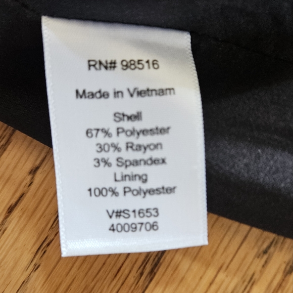 Coldwater Creek Skirt. Black and White Patterned Women's Skirt 10 Petite. - Picture 5 of 8